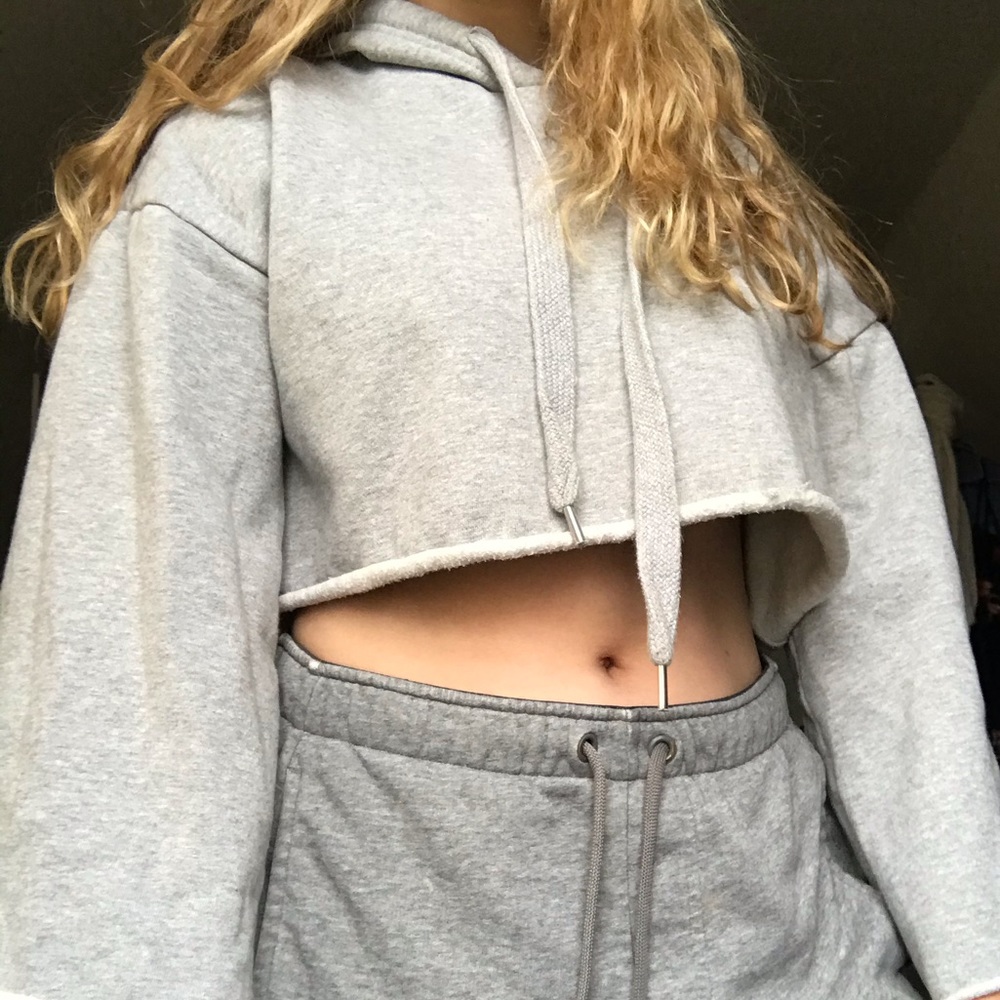 Cropped hoodie